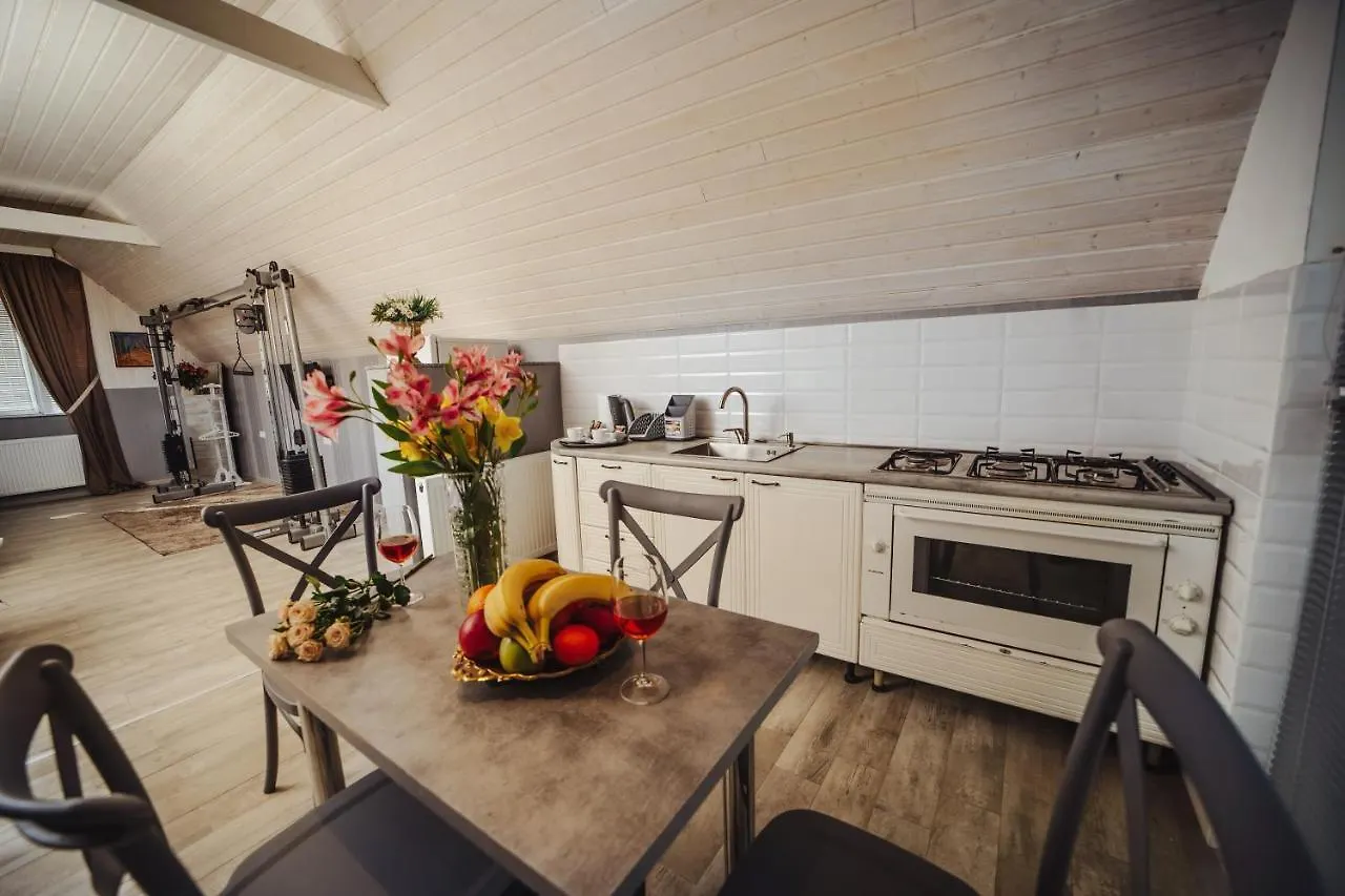 Rustaveli Apartment With Balcony Tbilisi